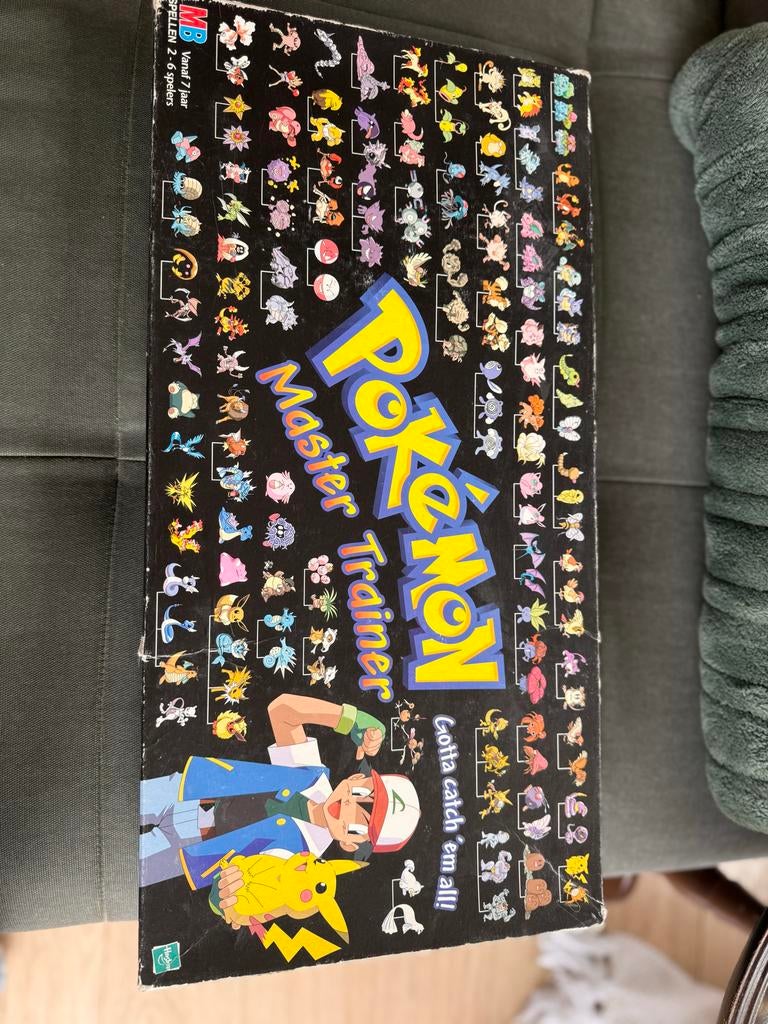 Limited Pokemon Master Trainer bordspel, Hobby en Vrije tijd, Gezelschapsspellen | Bordspellen, Vijf spelers of meer, Ophalen of Verzenden