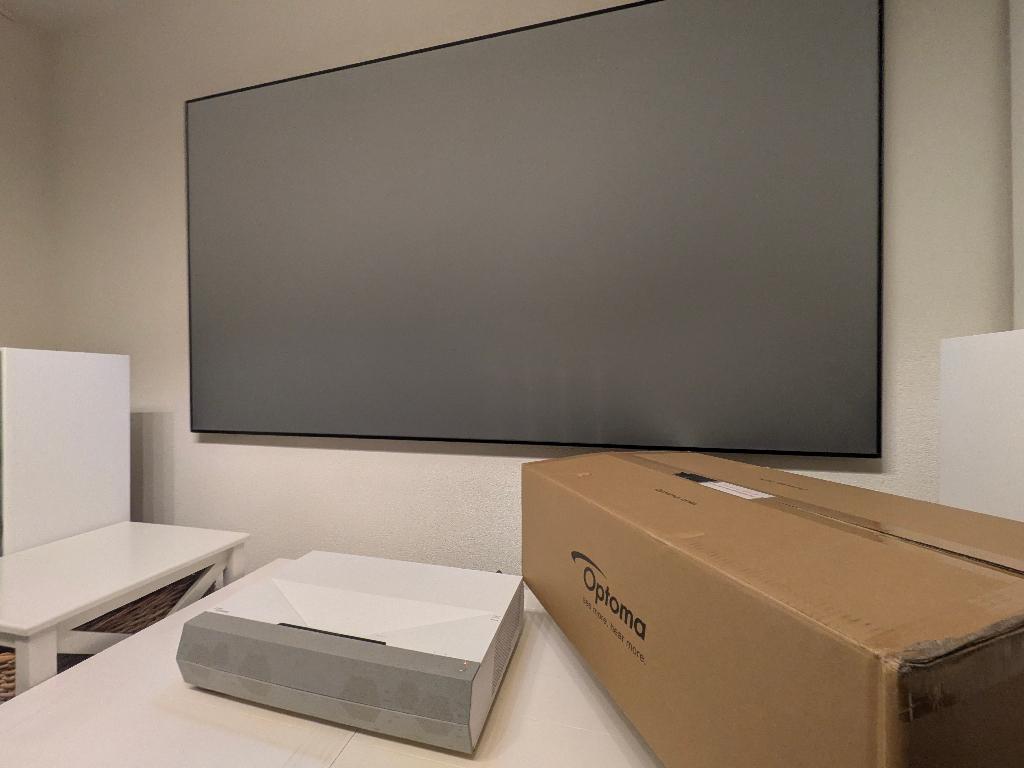 Optoma CinemaX D2 4K UST Projector + 100" Fixed ALR Scherm, Ophalen, Gebruikt, Optoma, DLP