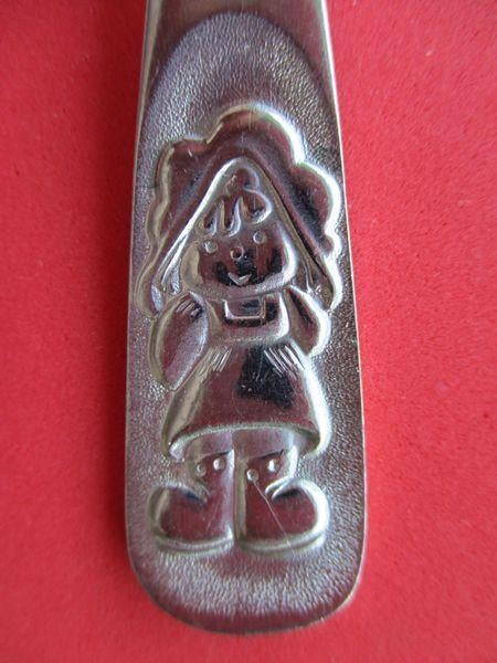 (KB5143) Kinderbestek Meisje handen op de rug vork, Ophalen of Verzenden, Gebruikt