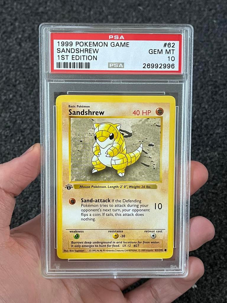 Pokémon PSA 10 1st edition Sandshrew #62 Base set, Ophalen of Verzenden, Zo goed als nieuw, Losse kaart, Foil