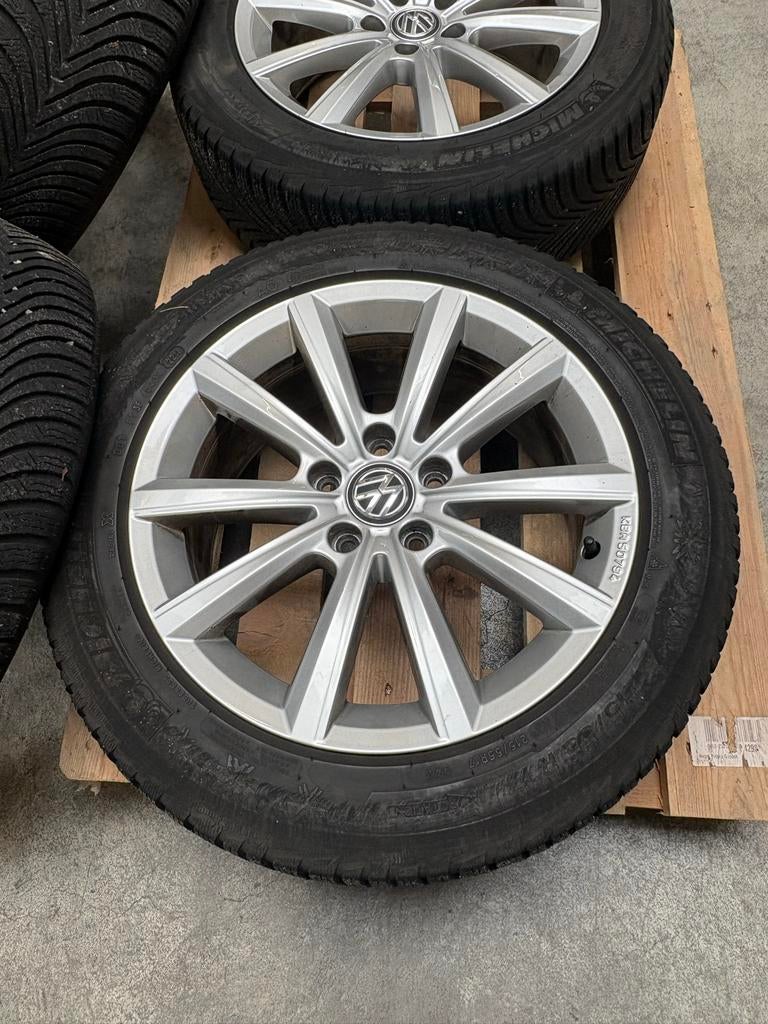 Merano 17 inch winterbanden met velgen voor VW T-Roc, Auto-onderdelen, Ophalen, Banden en Velgen, 17 inch, Winterbanden