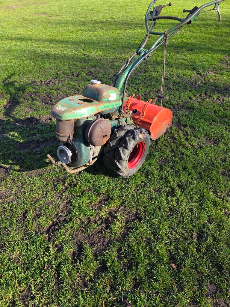 Agria 2400 tuinfrees 2 takt Hirth motor., Ophalen, Gebruikt, 50 cm of meer