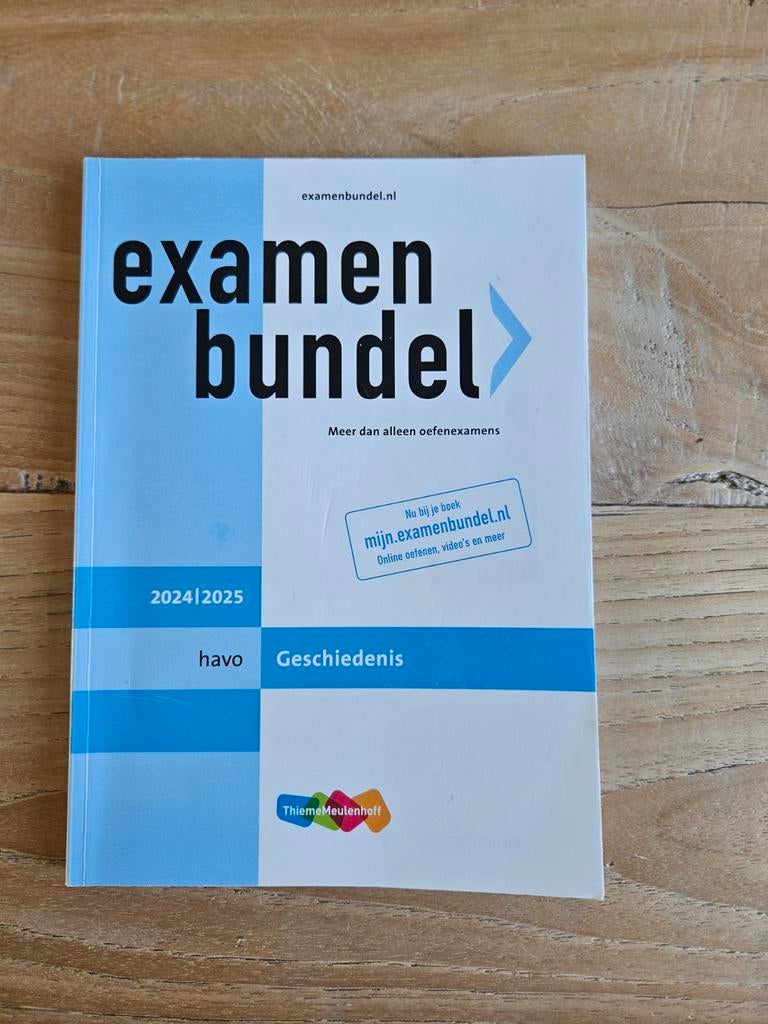 Examenbundel havo Geschiedenis 2024/2025, Boeken, Ophalen of Verzenden, Gelezen, HAVO, Geschiedenis