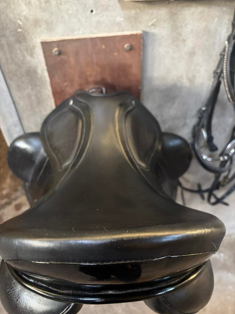 Te koop dressuurzadel Passier Grand Prix Special 17,5 inch, Dieren en Toebehoren, Paarden en Pony's | Zadels, Ophalen of Verzenden