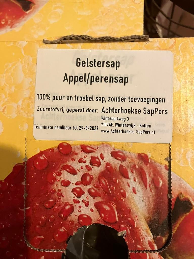 Appelsap uit eigen Boomgaard., Ophalen