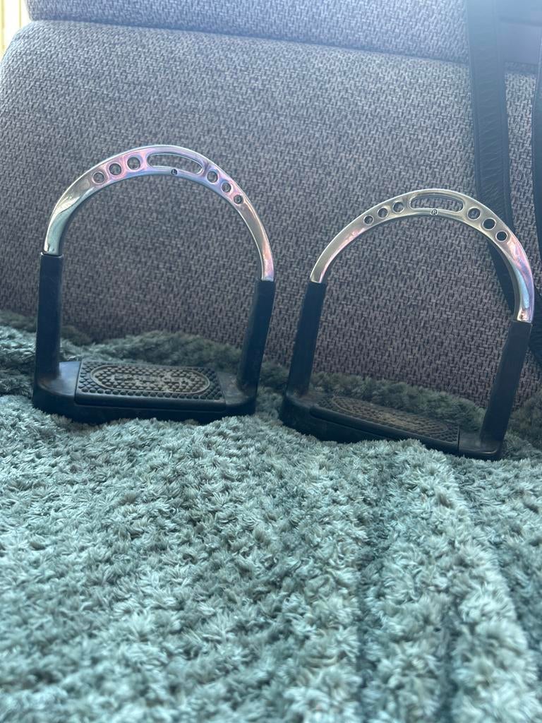 Sprenger Flexcite stijgbeugels, Dieren en Toebehoren, Paarden en Pony's | Hoofdstellen en Tuigage, Ophalen of Verzenden, Dressuur