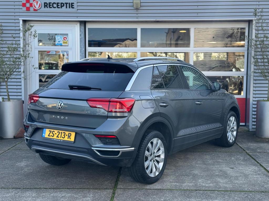 Volkswagen T-Roc 1.0 TSI Style Navi / Carplay / Cruise / Pdc, Voorwielaandrijving, Gebruikt, Euro 6, Electronic Stability Program (ESP)
