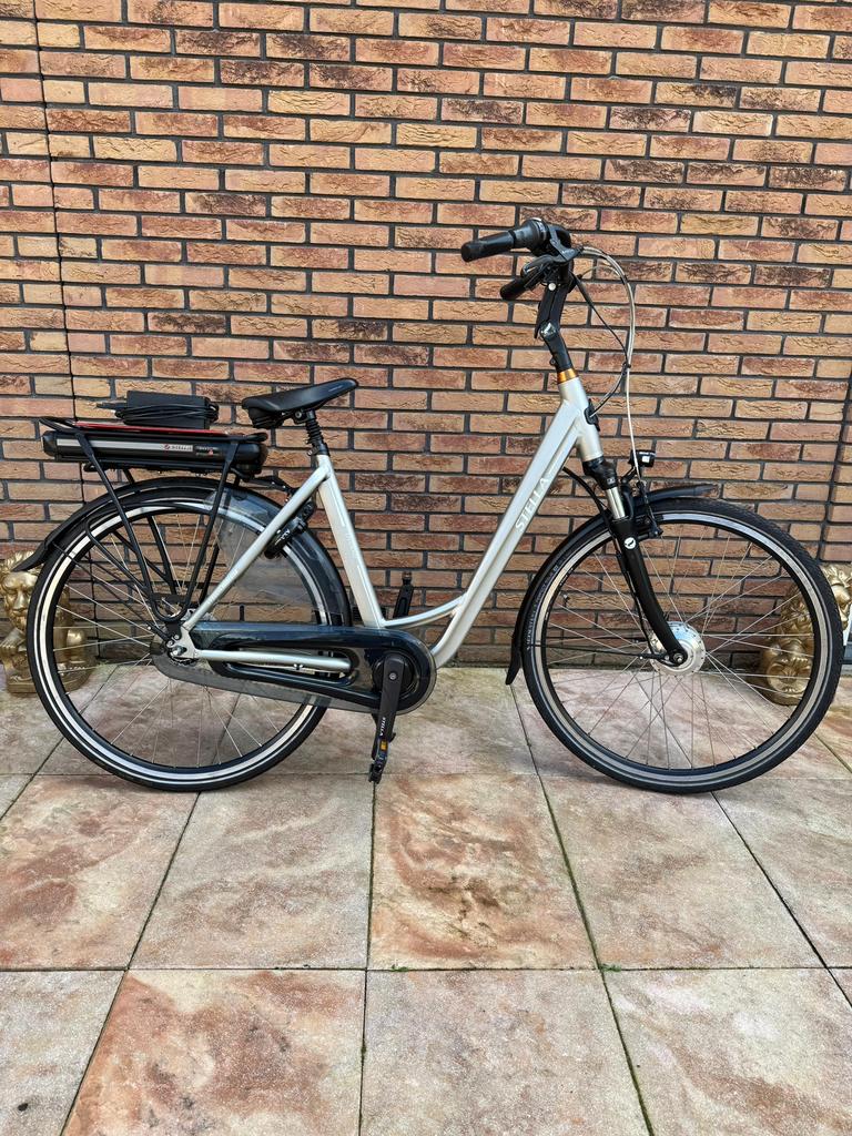 Elektrische Stella dames fiets, Fietsen en Brommers, Fietsen | Dames | Damesfietsen, Overige merken, Versnellingen, Ophalen of Verzenden