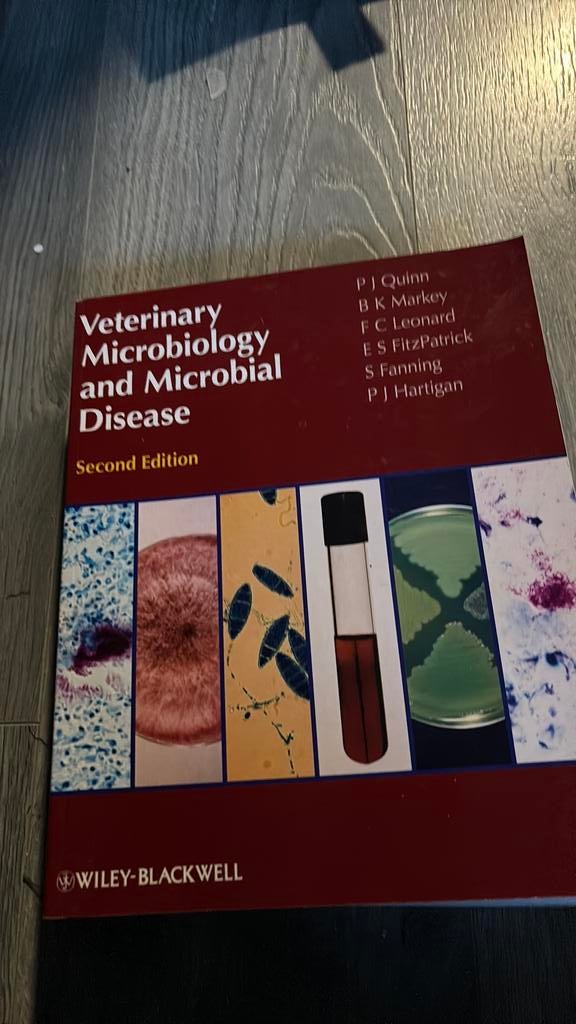 Veterinary Microbiology and Microbial Disease, Ophalen of Verzenden, Beta, Zo goed als nieuw, HBO