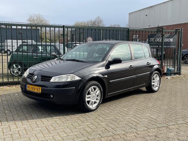 Renault Mégane 1.4-16V Dynamique Comfort 5 deurs APK 2-2027, Gebruikt, Zwart, 4 cilinders, Bedrijf
