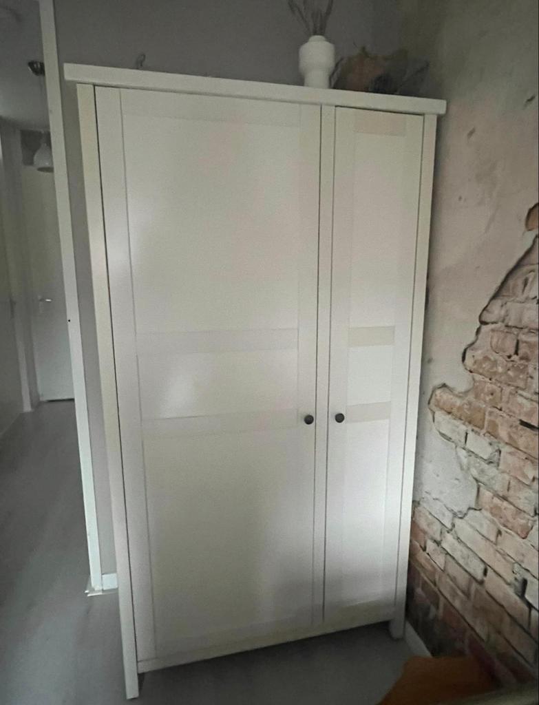 Witte kledingkast met twee deuren, Huis en Inrichting, Ophalen, Gebruikt, 50 tot 100 cm, 150 tot 200 cm