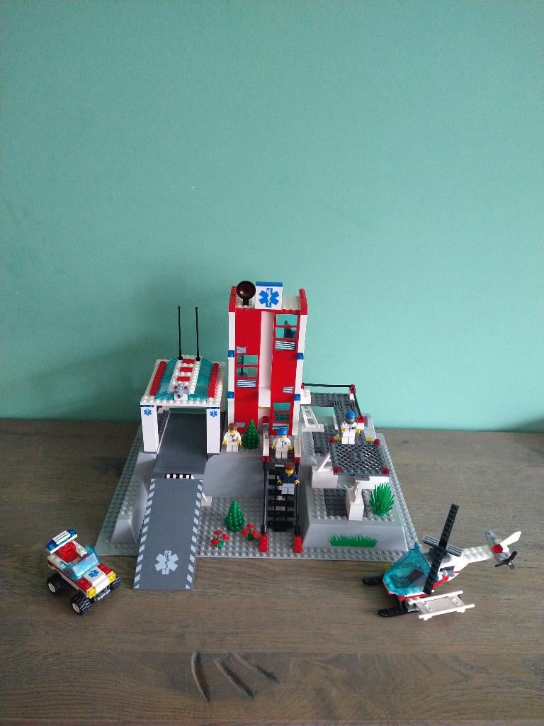 Lego City 7892 ziekenhuis hospital, Ophalen of Verzenden, Zo goed als nieuw, Complete set, Lego