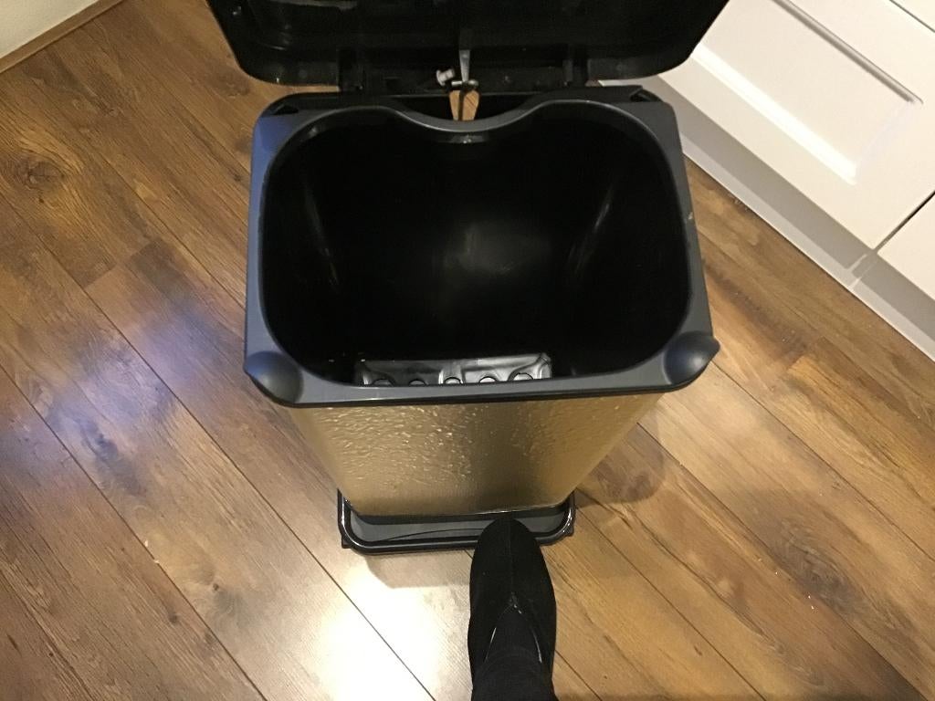 Rotho - 40 liter - Pedaal - Houten - Prullenbak kopen? | Korting tot 36