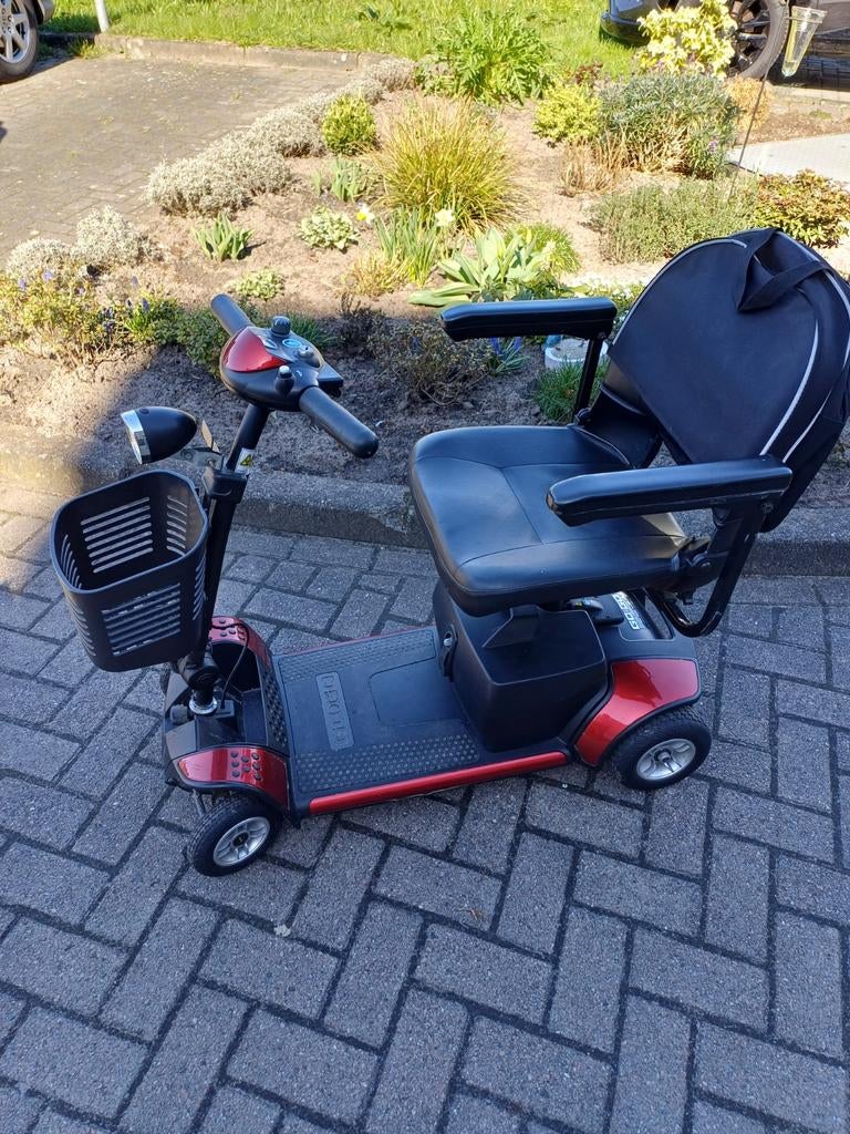Gogo kleine scootmobiel vouwbaar/demonteeebaar, Diversen, Ophalen of Verzenden, Zo goed als nieuw, Pride, 10 km/u of minder