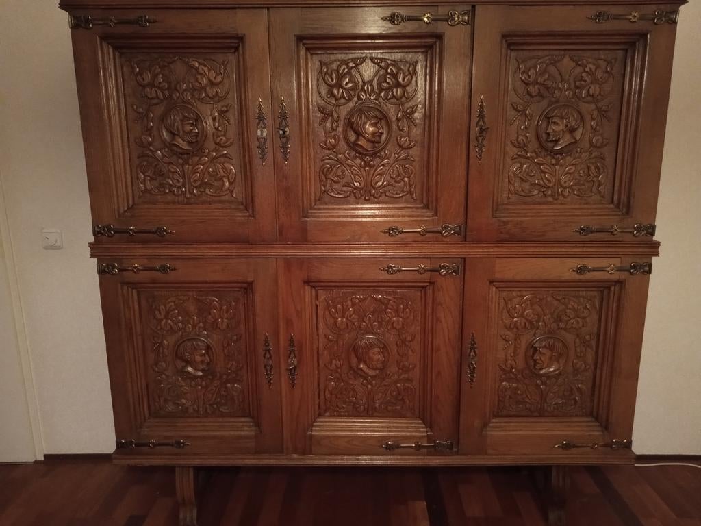 Unieke Mechelse Set: Servieskast, Salontafel en Dressoir, Ophalen