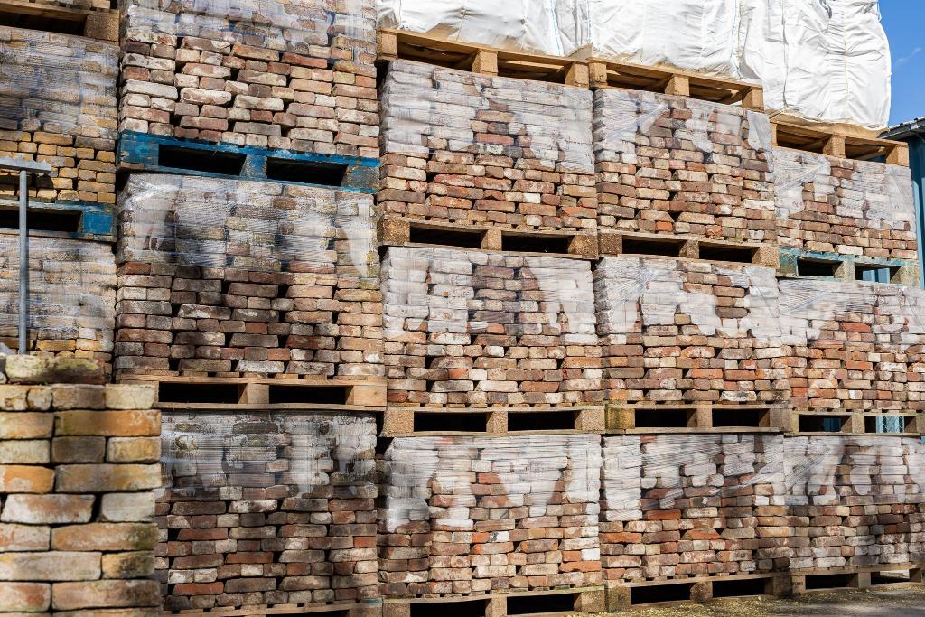 Oude paarse bruine rode gebikte vormbak gevelstenen 220m2, Doe-het-zelf en Verbouw, Metselstenen, Ophalen of Verzenden, Gebruikt