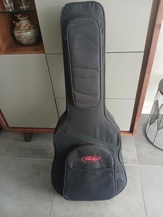 SKB 18 SC Gitaar softcase Dreadnaught/GA-gitaar, Ophalen of Verzenden, Zo goed als nieuw, Overige instrumenten
