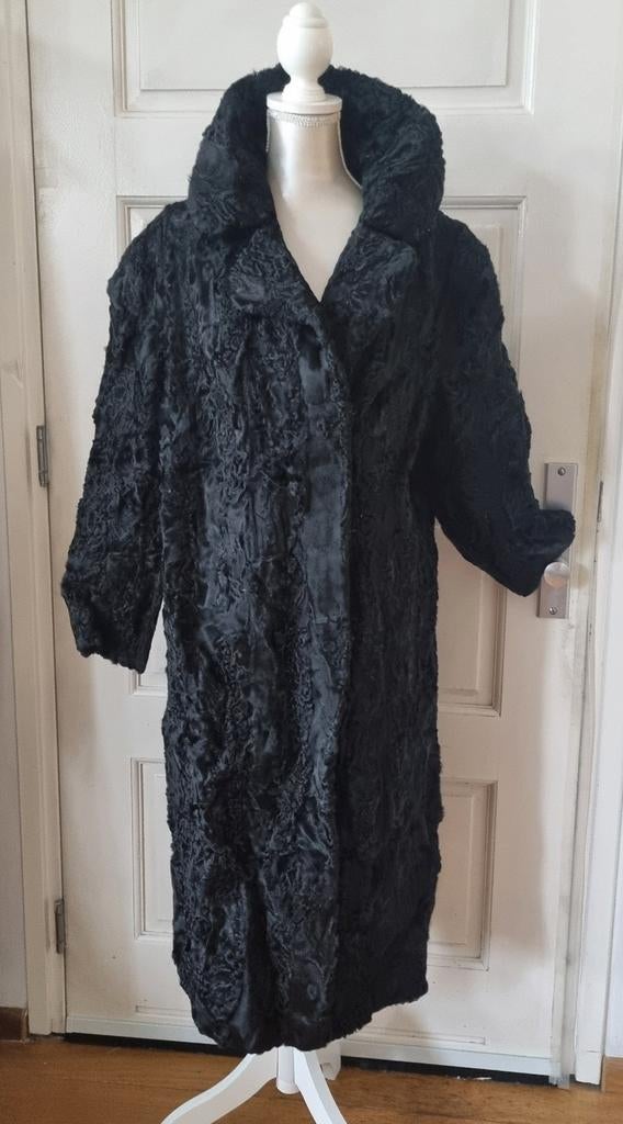 Lange Vintage Bontjas Persianer Astrakan bontjas maat 40/42, S.Matthijs Muyderman, Ophalen of Verzenden, Zo goed als nieuw, Zwart