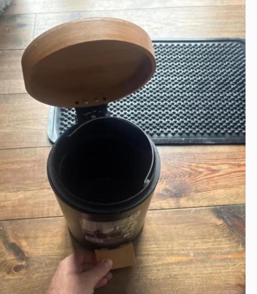 Prullenbak klein zwart, Nieuw, Ophalen of Verzenden, Minder dan 10 liter, Metaal