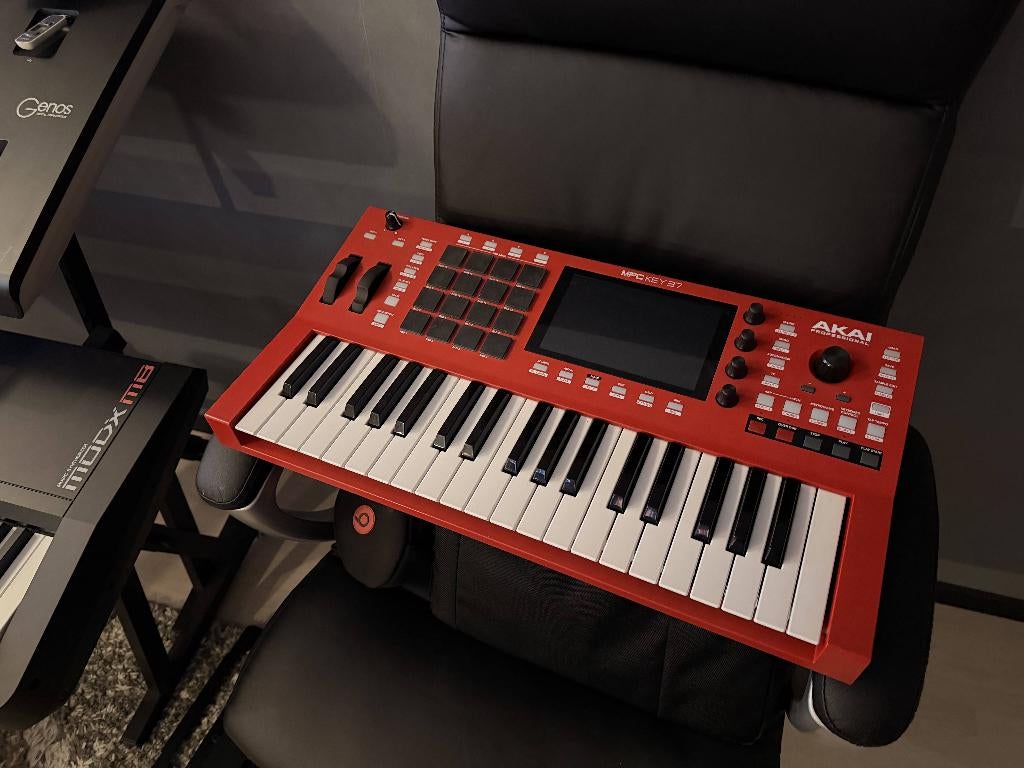 Akai MPC Key 37, Muziek en Instrumenten, Synthesizers, Nieuw, Overige aantallen, Met midi-aansluiting, Ophalen
