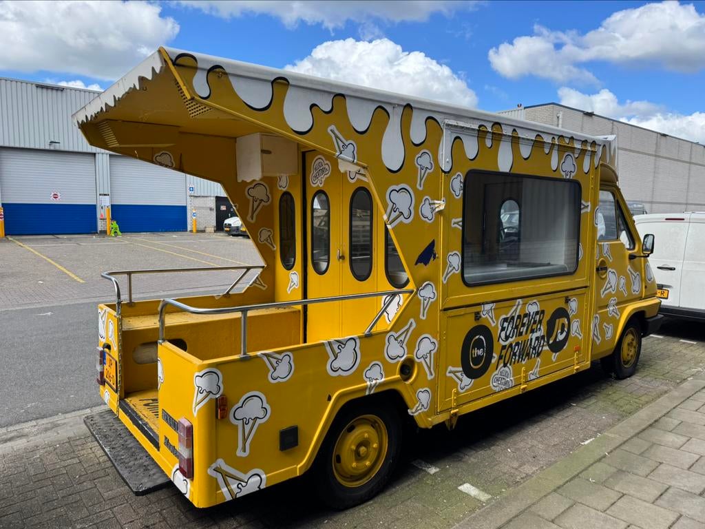 Foodtruck Oldtimer 1983 renault verkoopwagen / ijswagen, Zakelijke goederen, Partijgoederen en Retail | Verkoopwagens, Ophalen