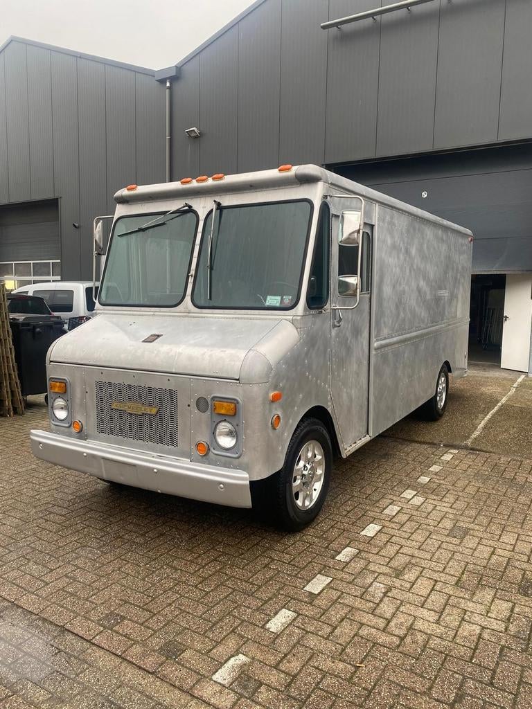 Chevy Step Van 1973 benzine (foodtruck) 2359 kg B rijbewijs, Particulier, Te koop