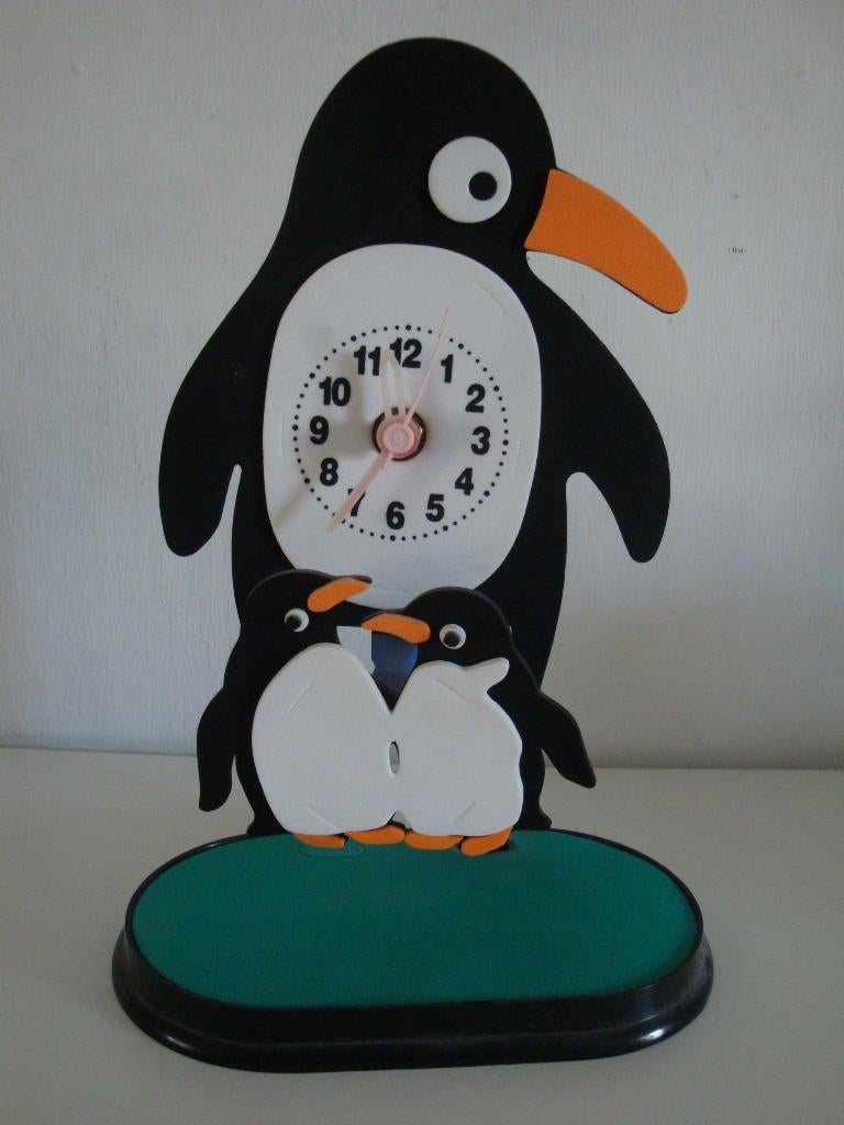 klok pinguin, Huis en Inrichting, Woonaccessoires | Klokken, Ophalen of Verzenden, Analoog, Wekker of Tafelklok