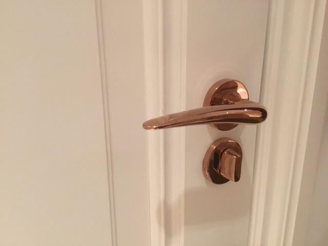 Deurkrukken, wc sluiting en deurstoppers gepolijst koper, Ophalen of Verzenden, Zo goed als nieuw, Koper of Messing, Klink of Kruk