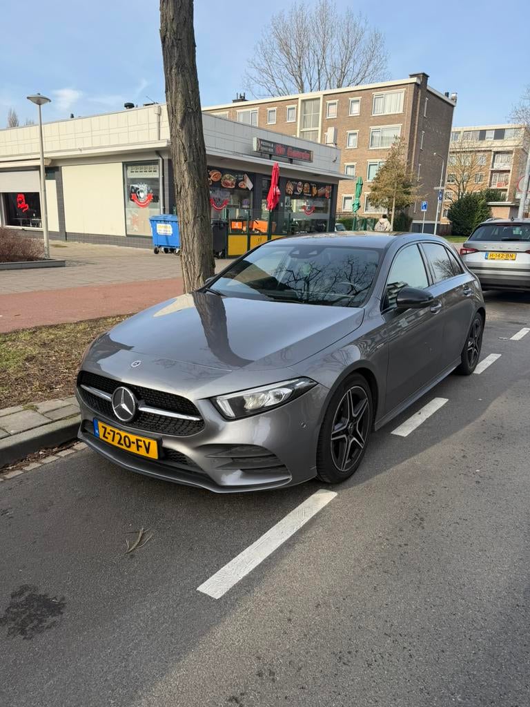 Mercedes-Benz A-Klasse A 180 d 116pk 7G-DCT 2020 Grijs, Auto's, 1345 kg, 4 cilinders, 24 km/l, Diesel