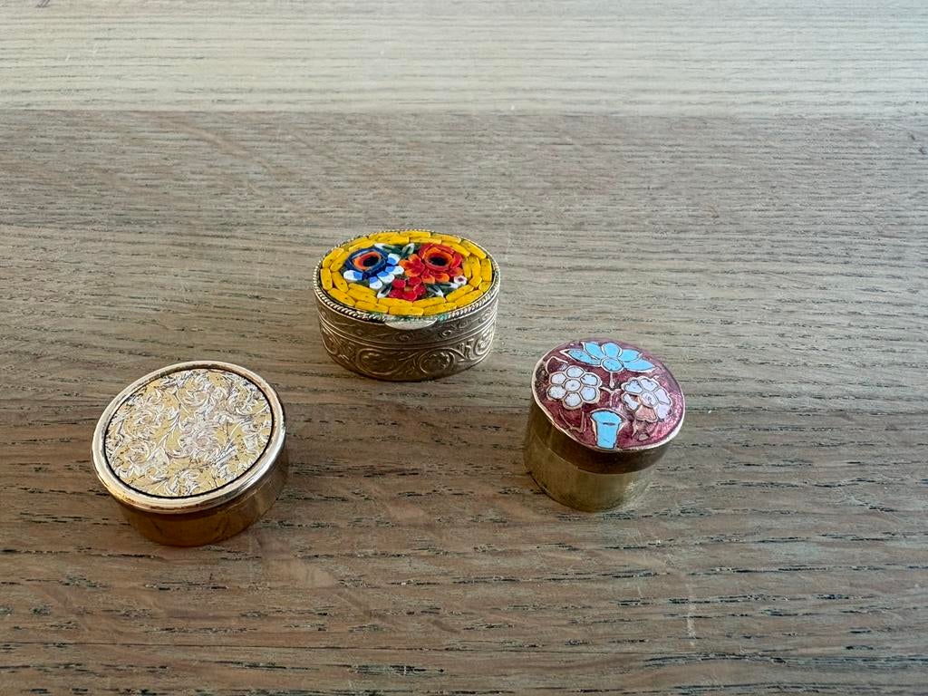 3 prachtige vintage pillendoosjes, Ophalen of Verzenden