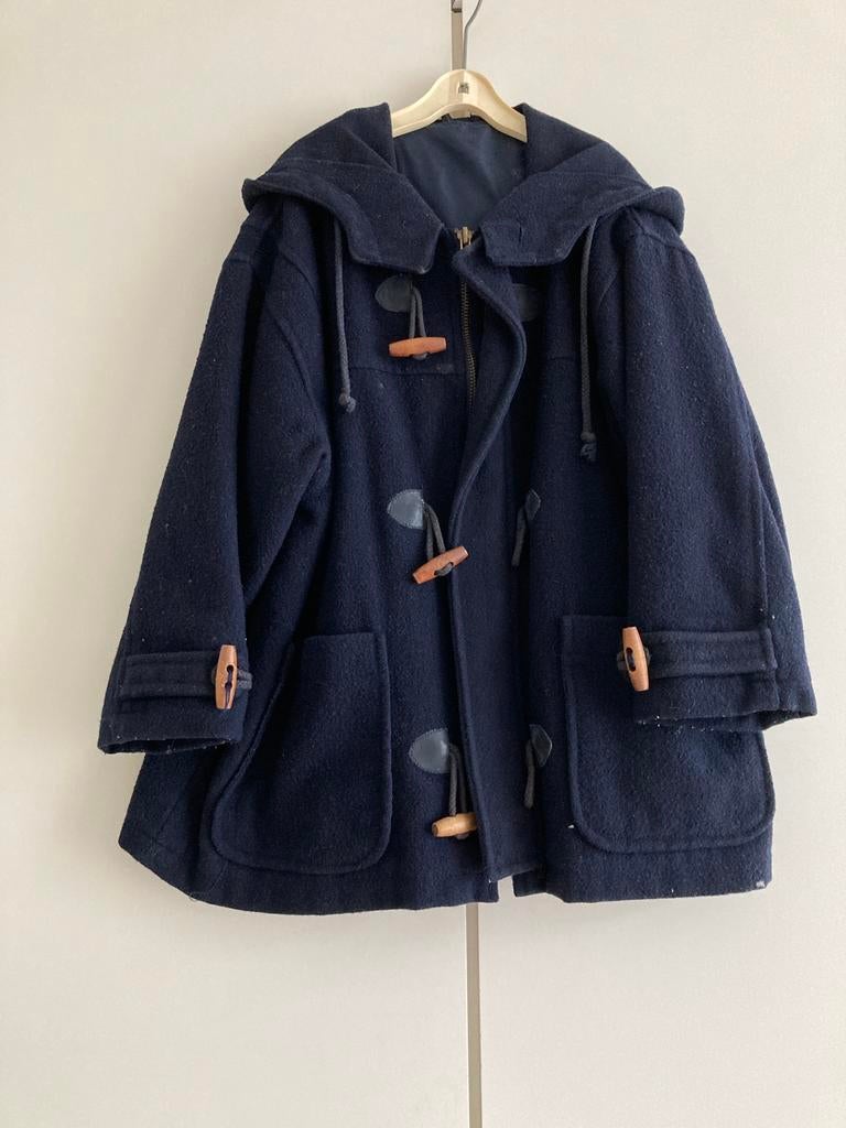 Prachtige donkerblauwe houtje/touwtje jas maat 116, Kinderen en Baby's, Ophalen of Verzenden, Zo goed als nieuw, Jongen of Meisje