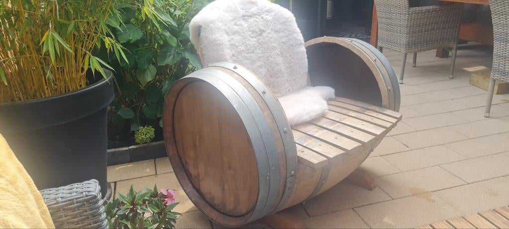 Unieke tuinstoel gemaakt van wijnvat, Tuin en Terras, Tuinsets en Loungesets, Ophalen of Verzenden, Gebruikt
