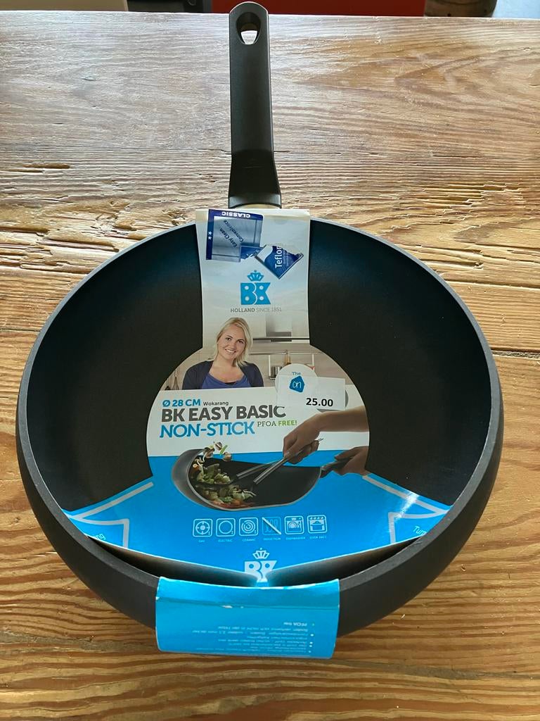 Nieuwe Wokpan met prijskaartje, Overige materialen, Keramische plaat, Nieuw, Ophalen of Verzenden