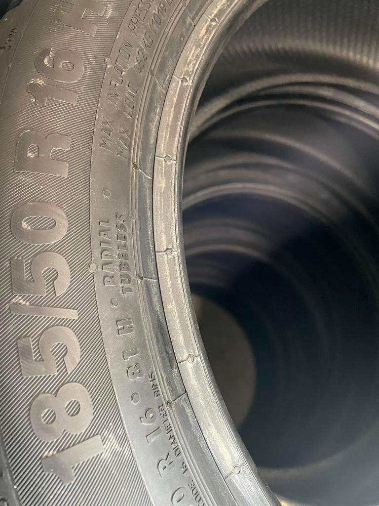 “185 50 16 continental. Demo. Puntjes zitten er nog op”, Ophalen, Gebruikt, 16 inch, 185 mm