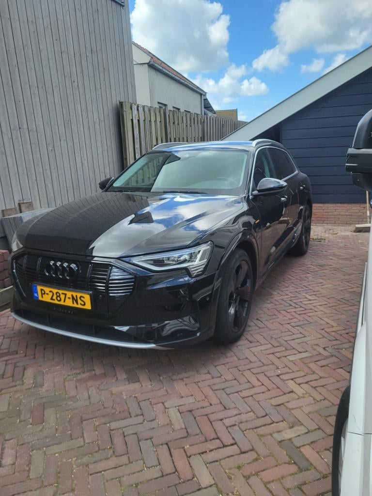 Audi e-tron 50 Quattro 313pk 2020 Zwart, Auto's, Audi, Particulier, e-tron, Elektrisch, SUV of Terreinwagen, Automaat, Geïmporteerd