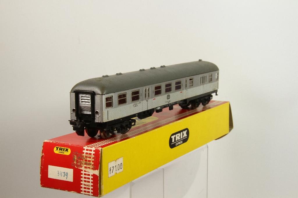 Trix Express 3379 silverling stuurstand rijtuig, Hobby en Vrije tijd, Modeltreinen | H0, Ophalen, Gelijkstroom, Trix, Wagon