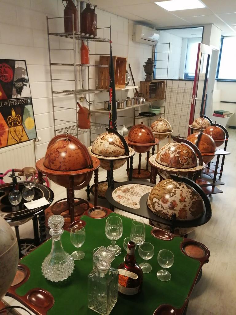 DE GROOTSTE COLLECTIE GLOBEBAR BAR GLOBE WIJN  IN NEDERLAND, Antiek en Kunst, Ophalen of Verzenden