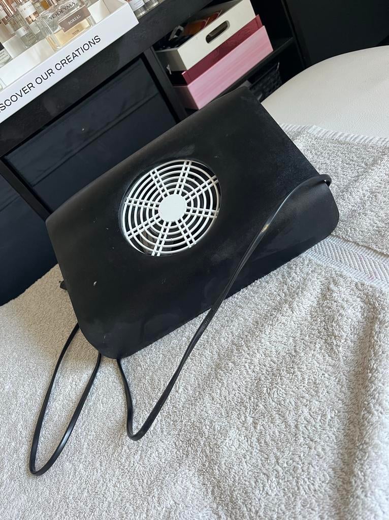 Nagelstof afzuiging, Ophalen of Verzenden, Zo goed als nieuw