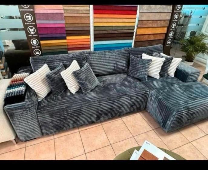 Verfraai uw leefruimte met deze elegante L-vormige driezitsb, Verzenden