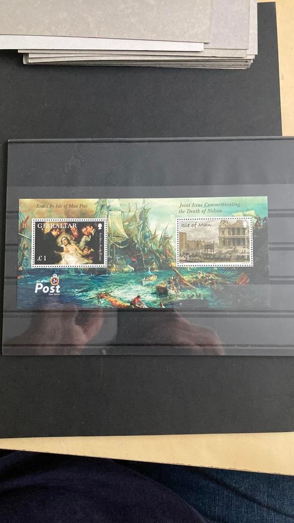 Gibraltar/man blok 68 joint issue Nelson Ost is Chinees 350A, Ophalen of Verzenden, Overige landen