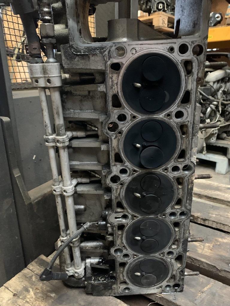 Volkswagen T5 AXD AXE cilinderkop, Ophalen, Gebruikt, Volkswagen