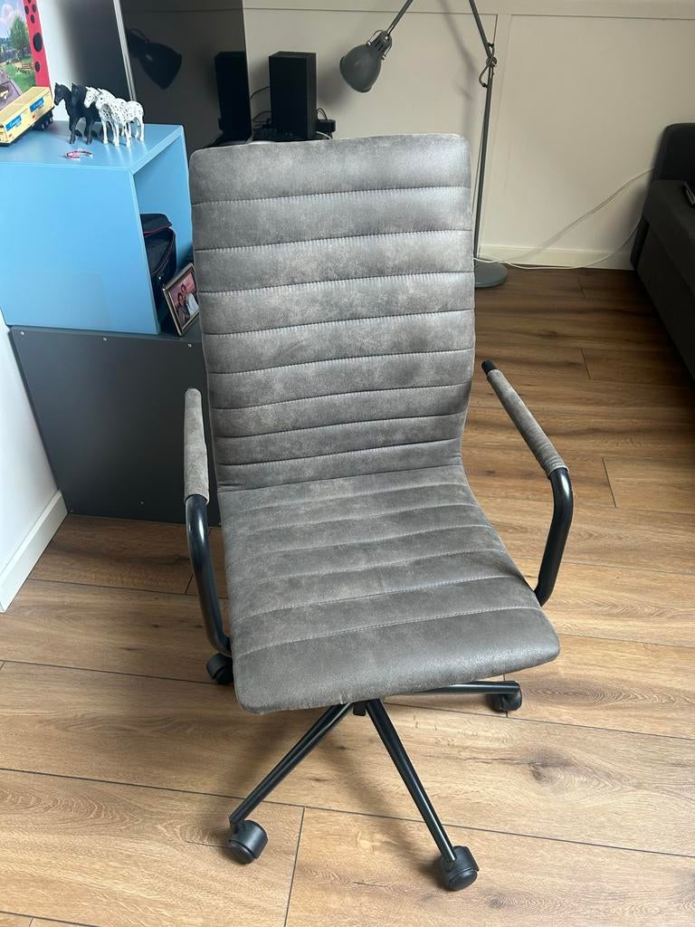 Mooie grijze kunstleren bureaustoel, Ophalen, Zo goed als nieuw, Grijs, Bureaustoel