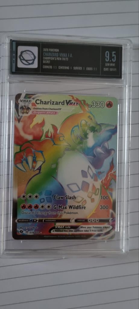 ZELDZAAM! Charizard Vmax 074/073 GRADED 9,5!, Ophalen of Verzenden, Zo goed als nieuw