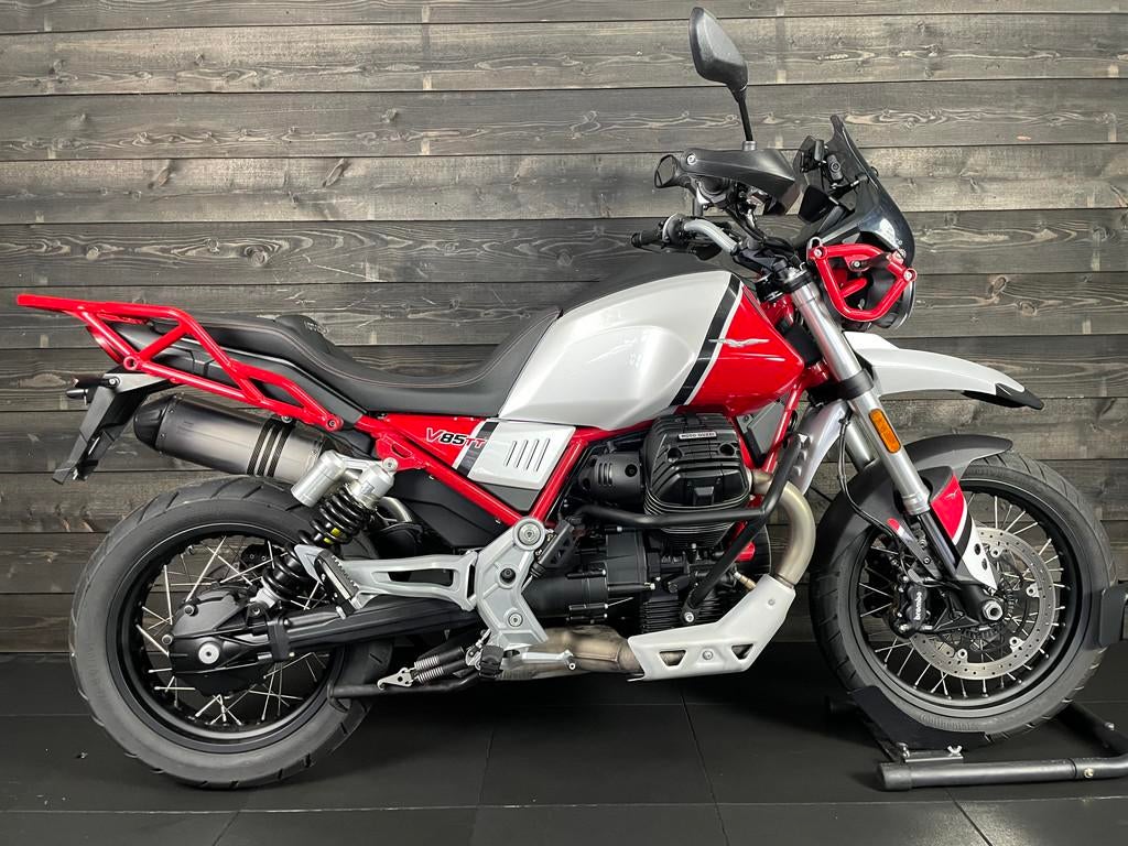 Moto Guzzi V85 TT EVOCATIVE ROSSO KALAHARI (bj 2019), 853 cc, Bedrijf, Meer dan 35 kW, Toermotor