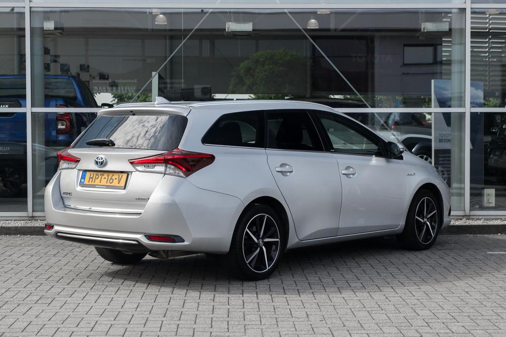 Toyota Auris Touring Sports 1.8 Hybrid 136pk Aut, Gebruikt, Te koop, Volledig hybride, 5 stoelen