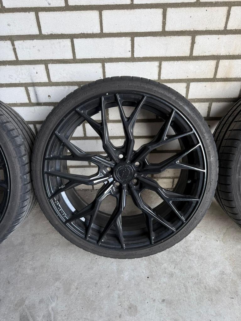 20 inch zwarte velgen met zomerbanden ( Audi RS3 ), Auto-onderdelen, Banden en Velgen, Ophalen, Banden en Velgen, Personenwagen