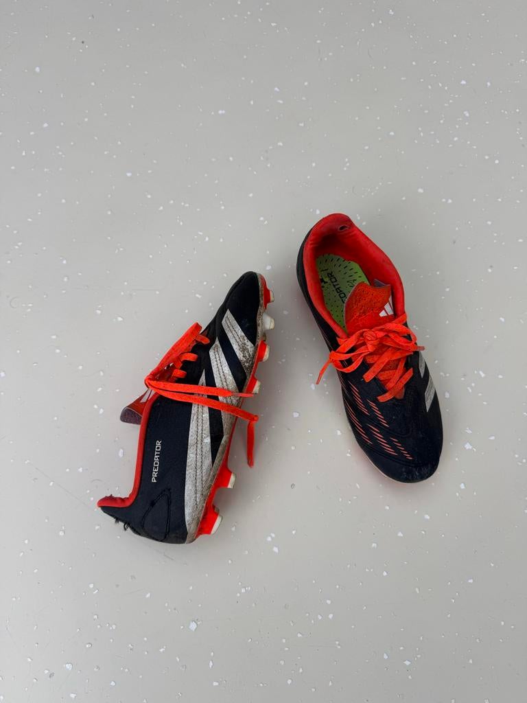 Adidas Predator Voetbalschoenen - Maat 38 2/3, Ophalen, Gebruikt, Schoenen