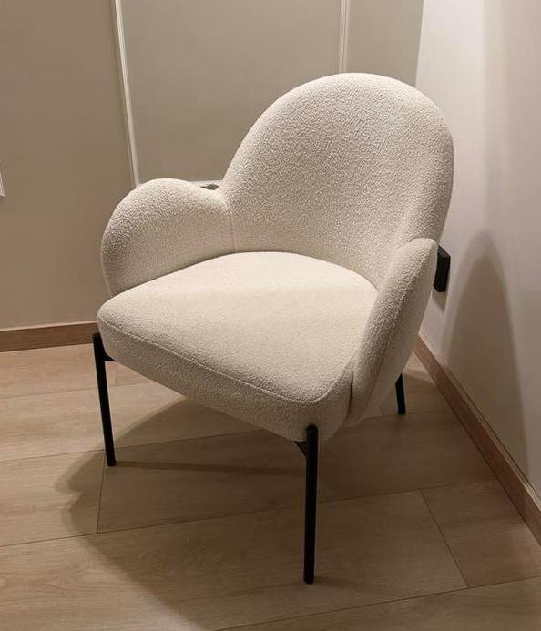 Fauteuil boucle ivoor/lichtbeige, Ophalen, Zo goed als nieuw