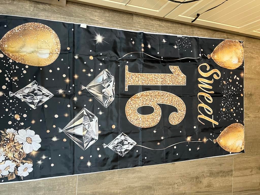 Sweet 16 versiering, Hobby en Vrije tijd, Feestartikelen, Ophalen of Verzenden, Zo goed als nieuw, Versiering, Verjaardag