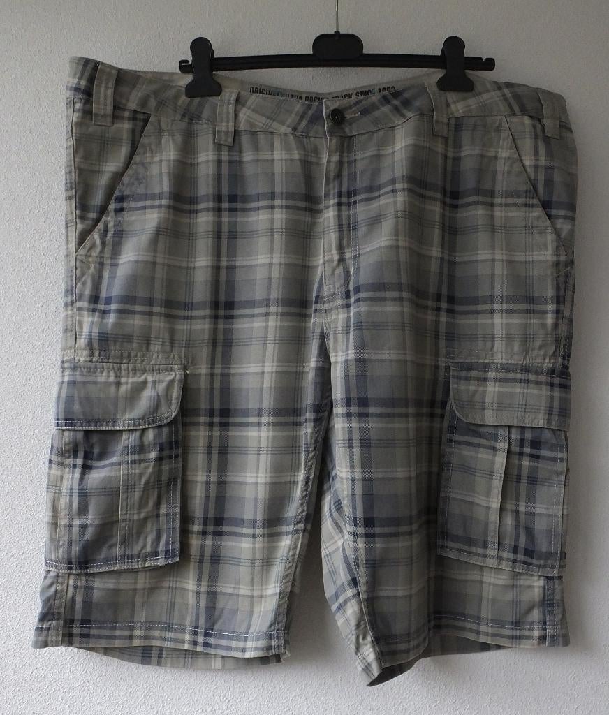 Grijs / blauw geruit korte broek, maat 60., Kleding | Heren, Grote Maten, Angelo Litrico, Ophalen of Verzenden, Zo goed als nieuw